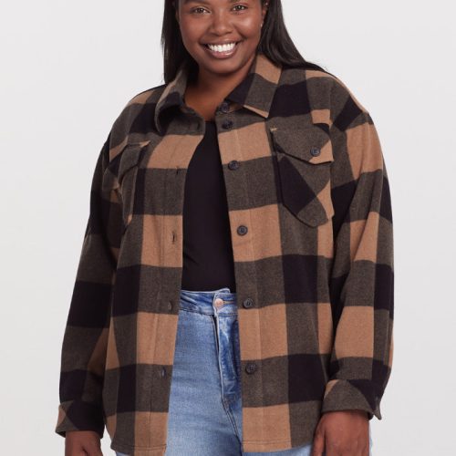 Model wearing Sawyer shacket - Camel Checkered | Le'Quita is 5'11